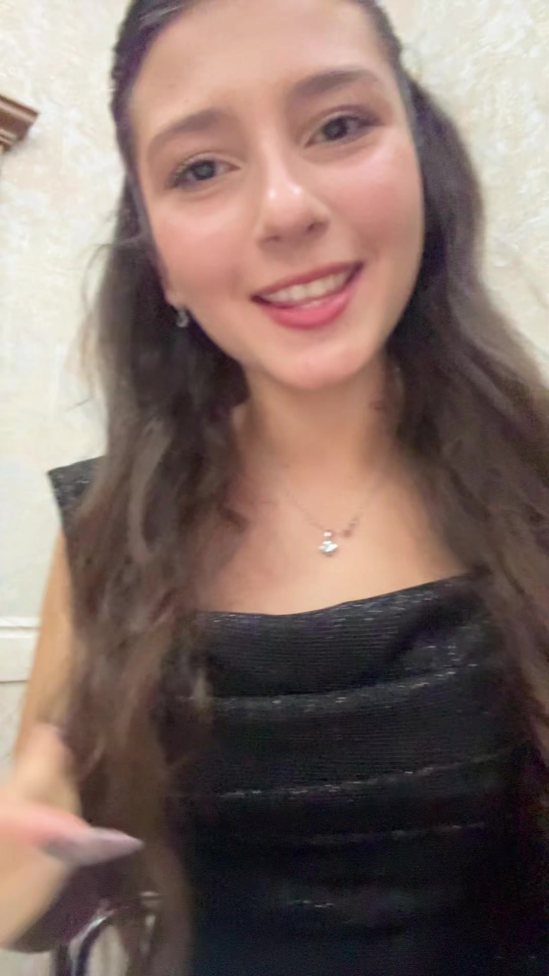 @🫂