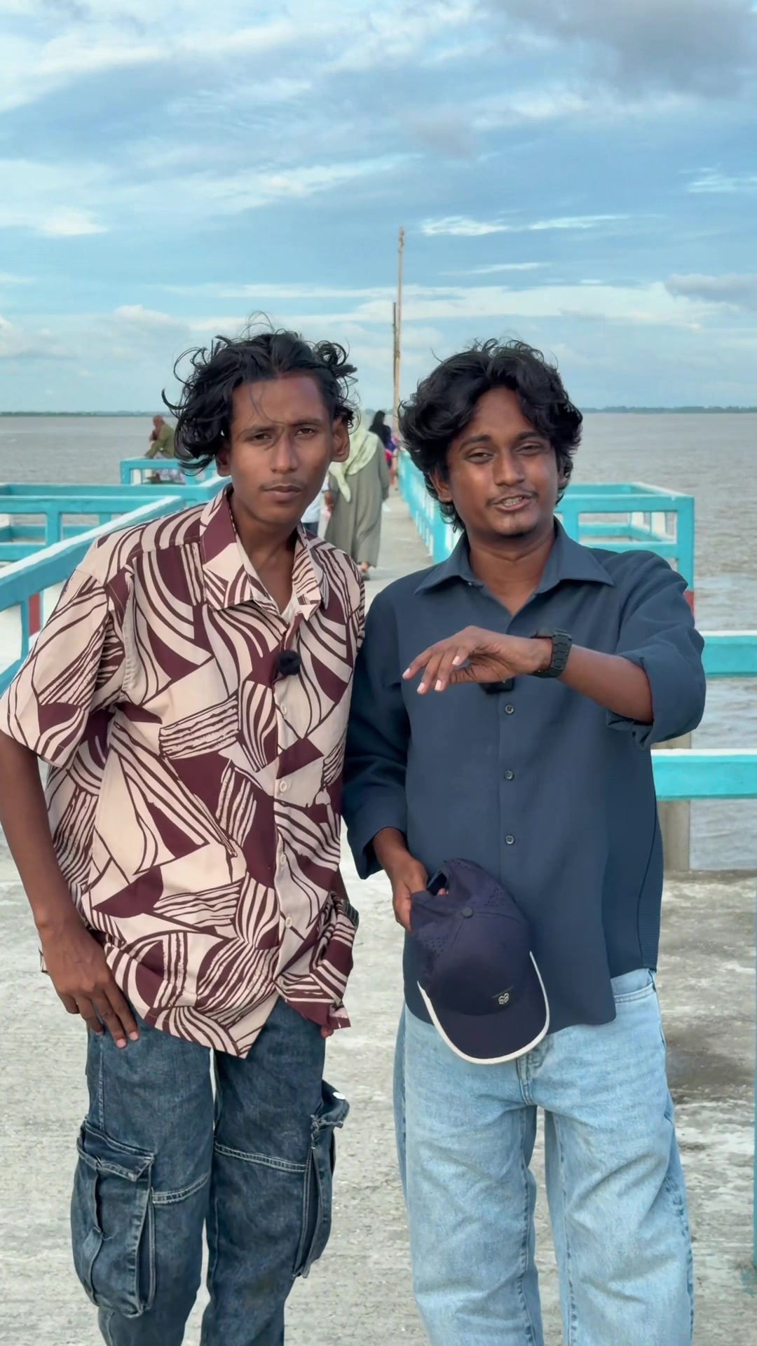 @দেলে ভাই