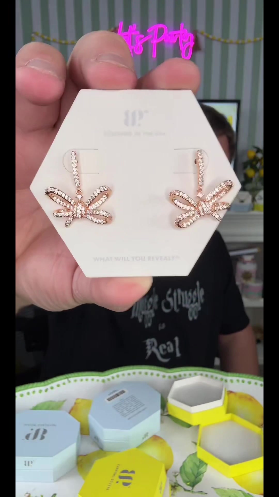 @Chrissy-TheSouthernGems