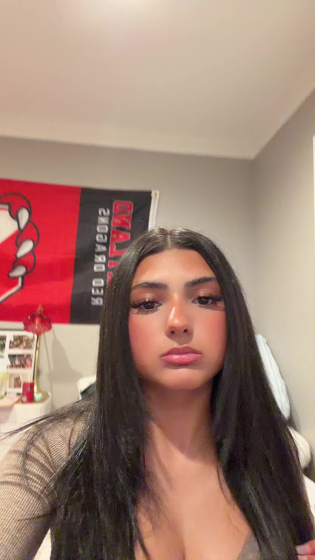 @🤫