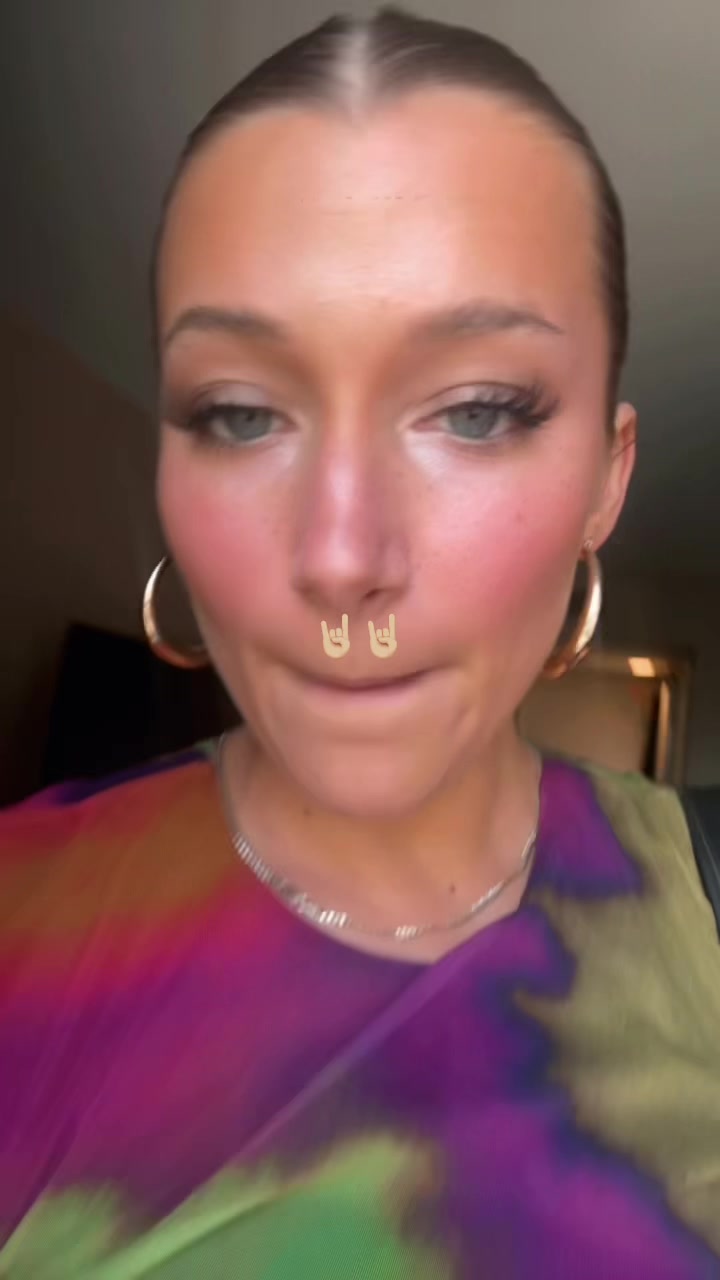@Isabella Reynolds