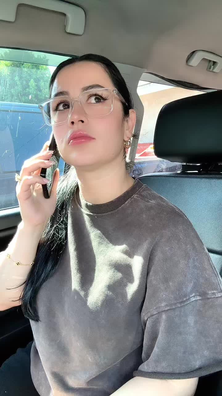 @Claudia 🖤