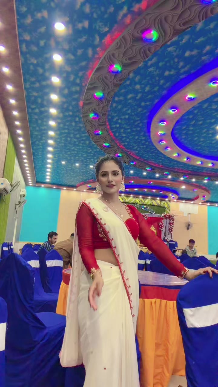 @Gauri😁❤️🌺