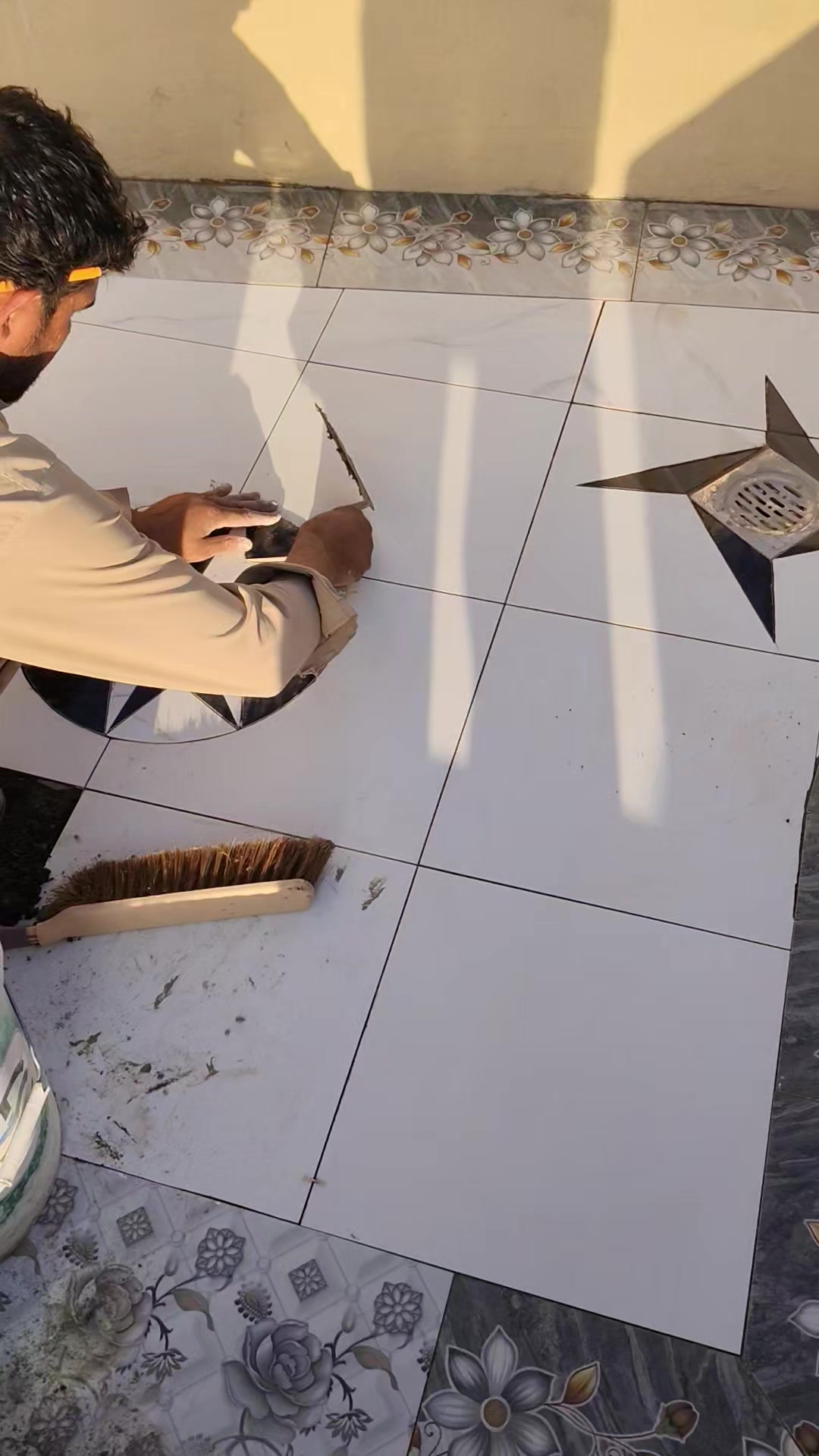 @Bacha Zamin tiles mastar
