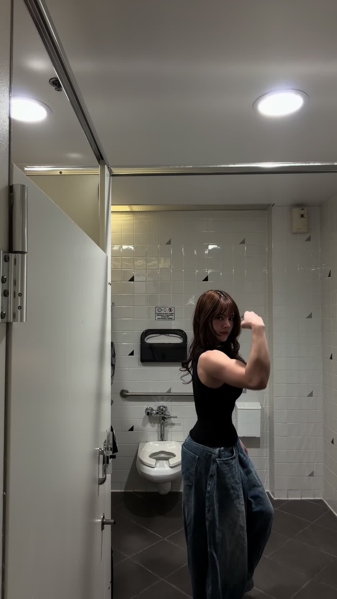 @dommymommytiff