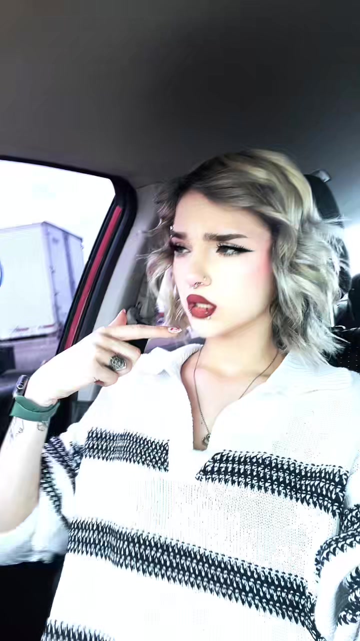 @k <3