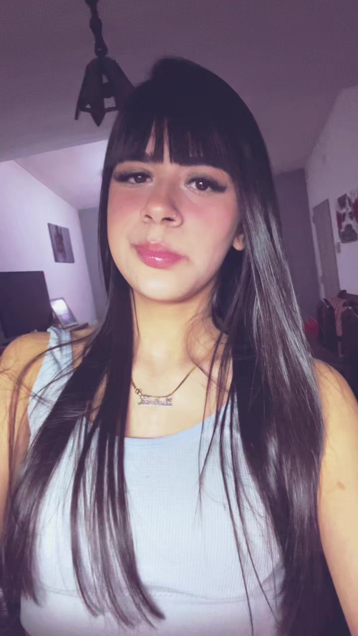 @julyy.lopez__
