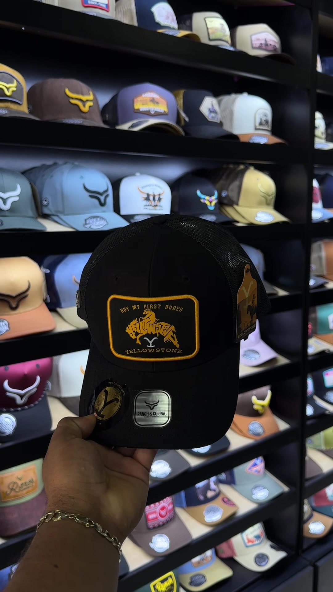 @STYLISH.CAPS