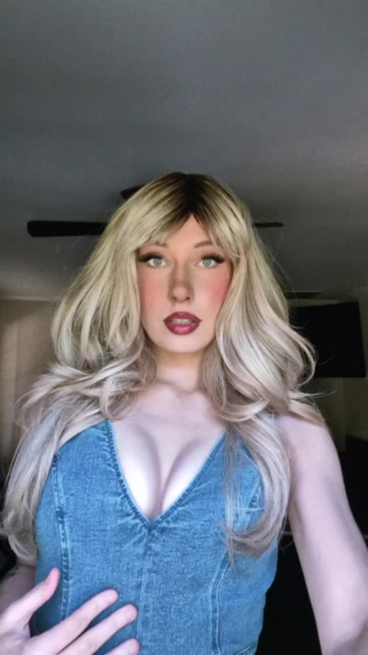 @pinkpixelbarbie