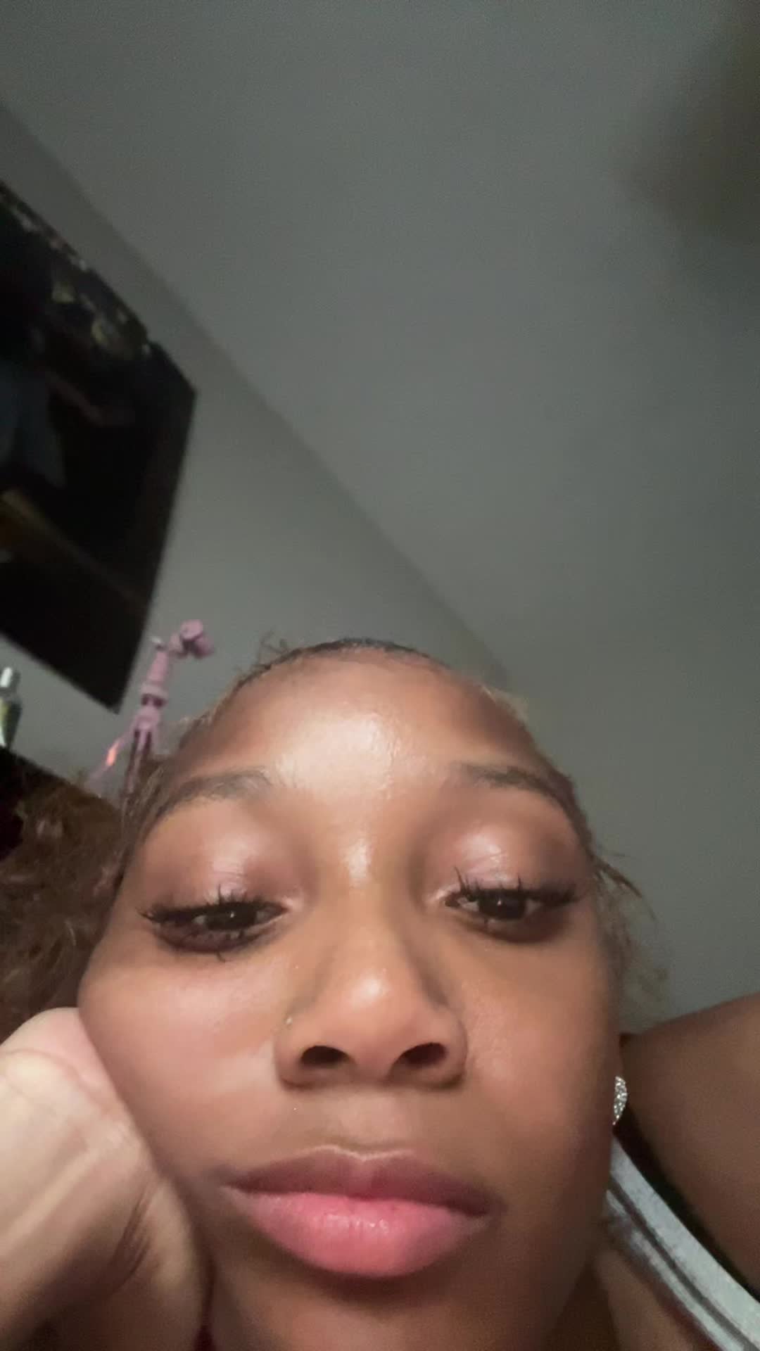 @whoiskori?