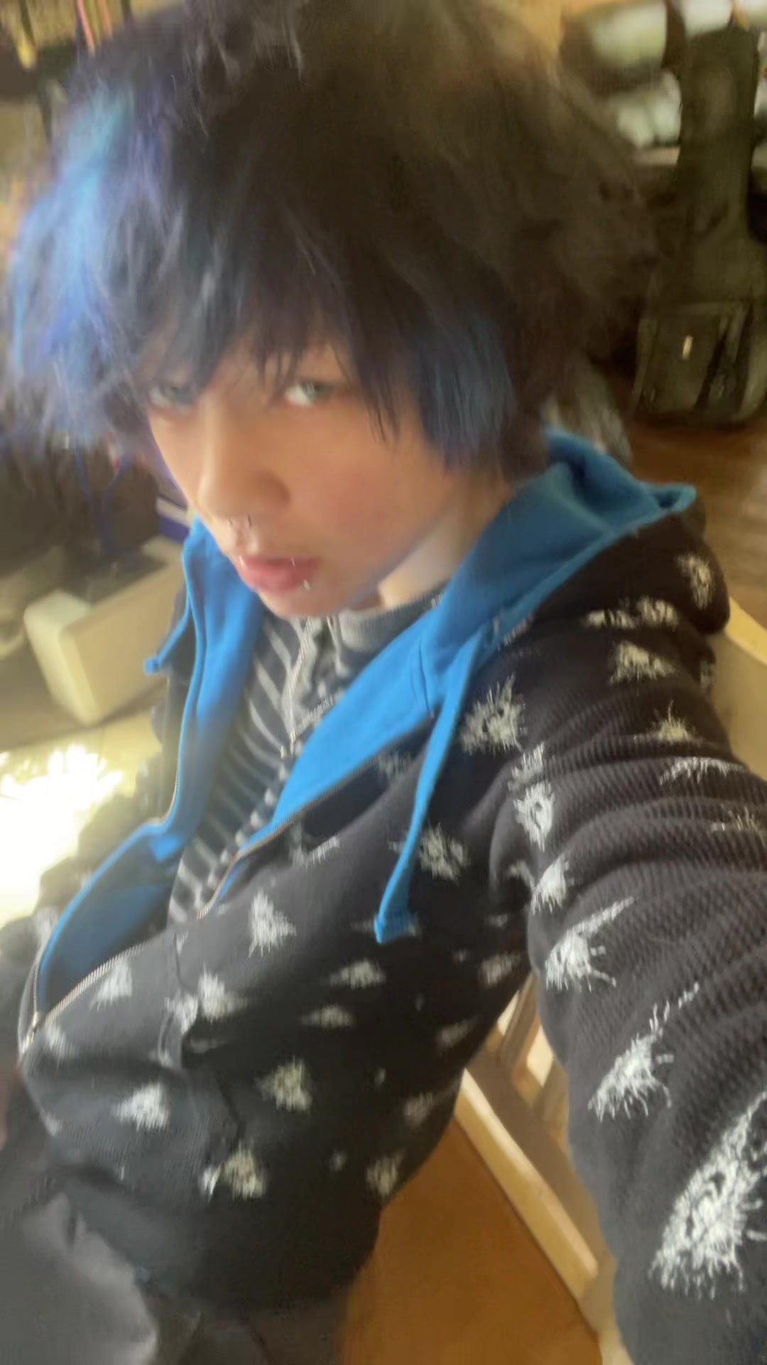 @finsshins