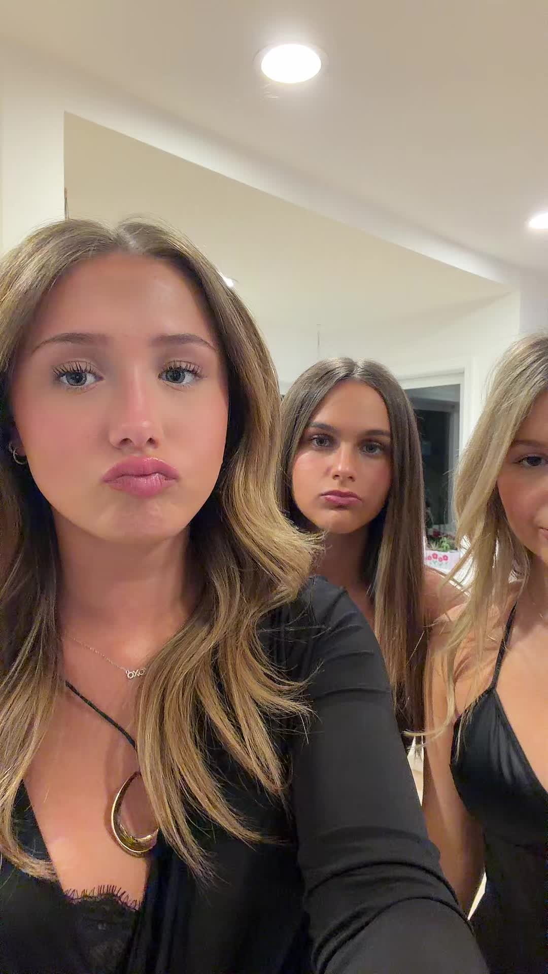 @😘🥰💋❤️