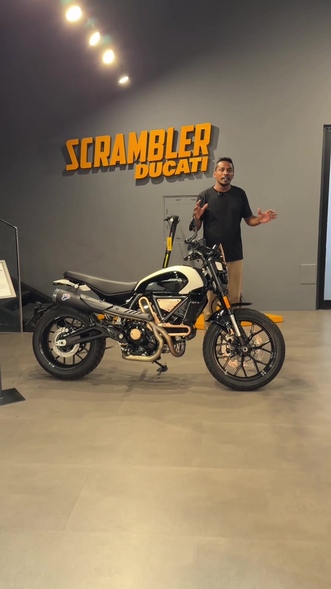 @Moto Hub