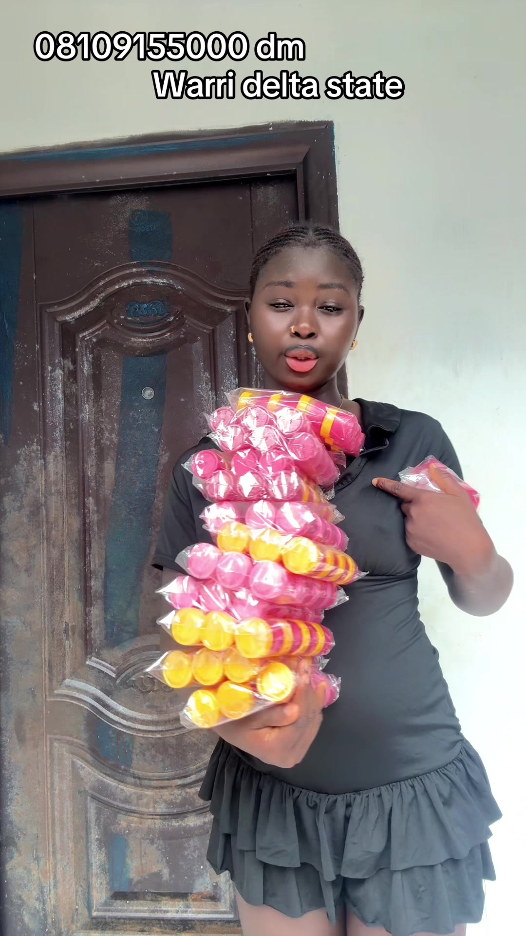 @Pink lip vendor in Warri ๐๐