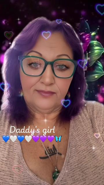 @💙🤍Daddy's girl 💜🦋