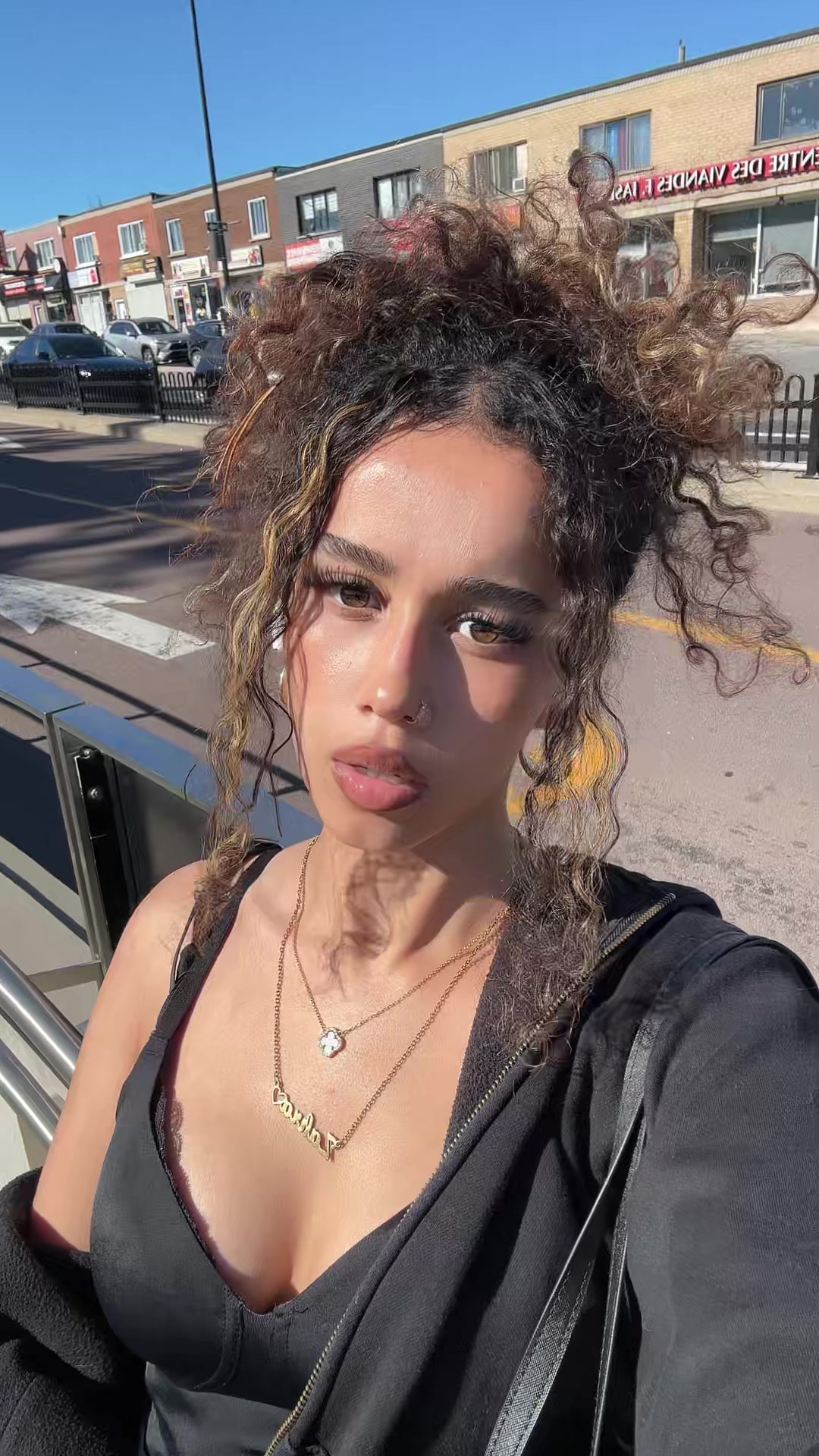 @ZH