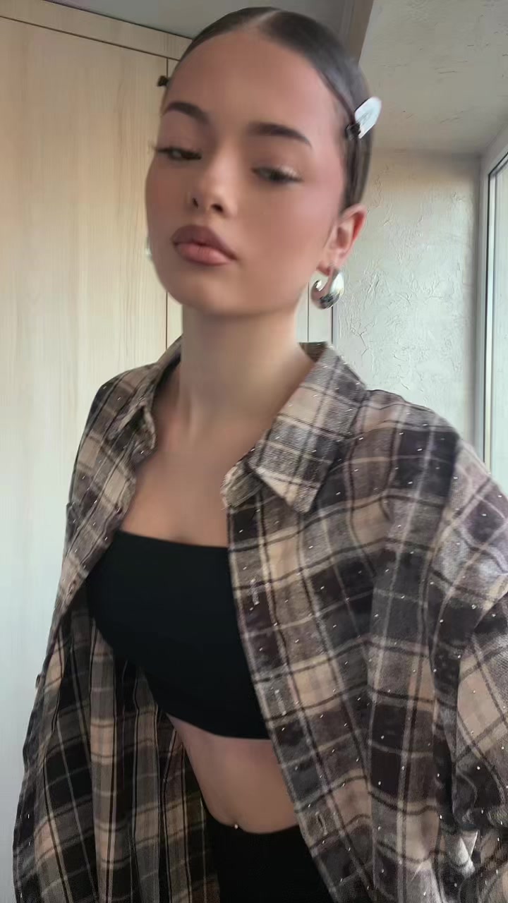 @Искра