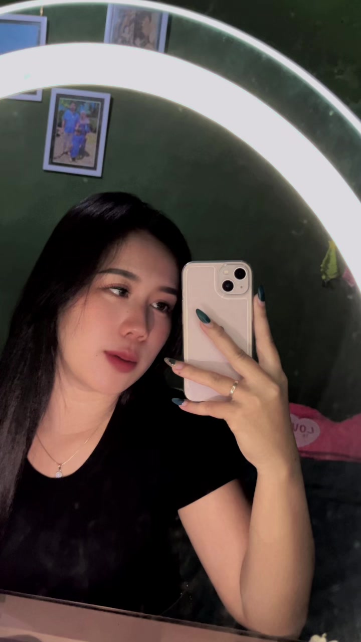 @T A S Y A 🍑