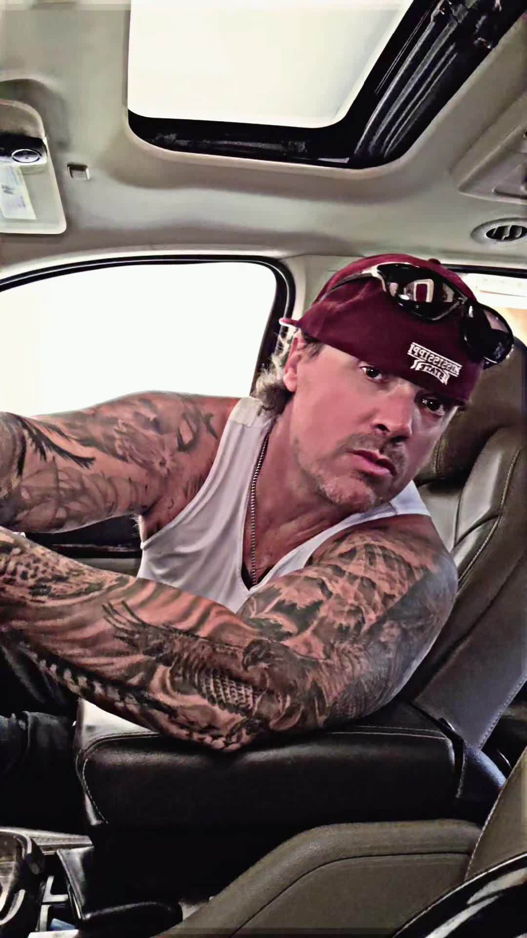 @b_dat_dude79