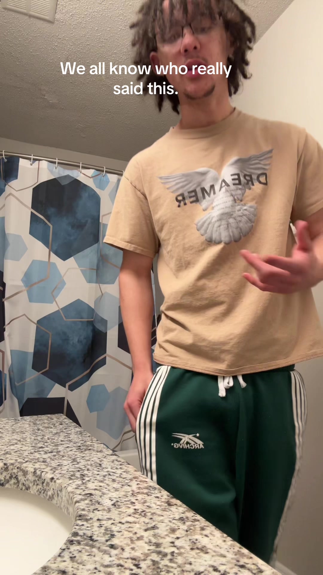 @Jj