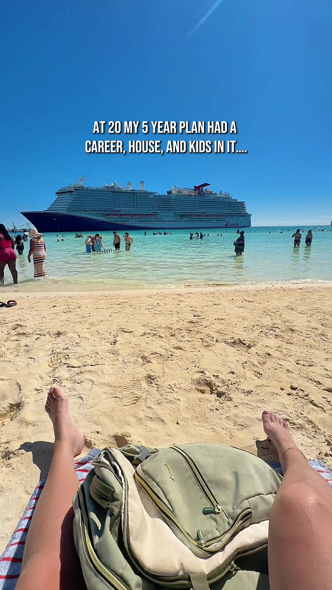 @Hacie | travel + cruise