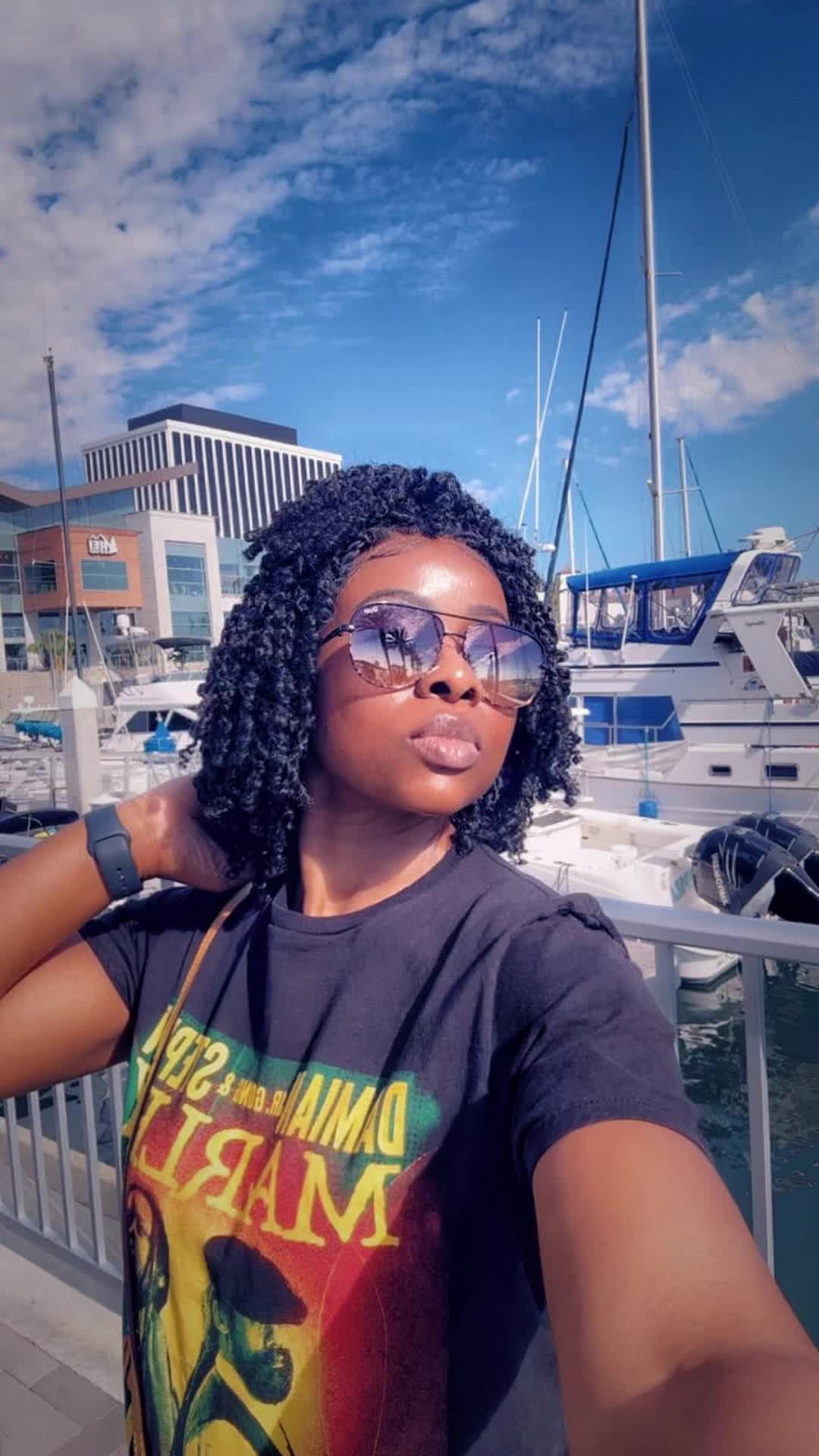@Phiezz