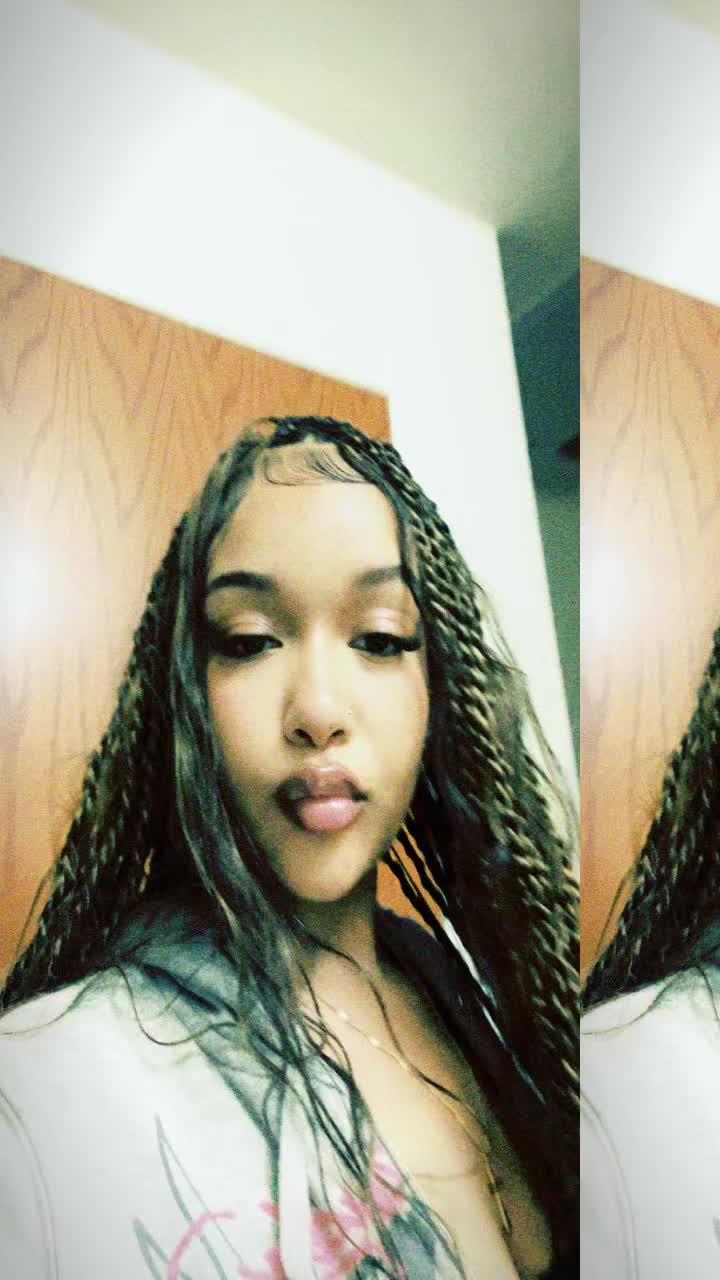 @<3