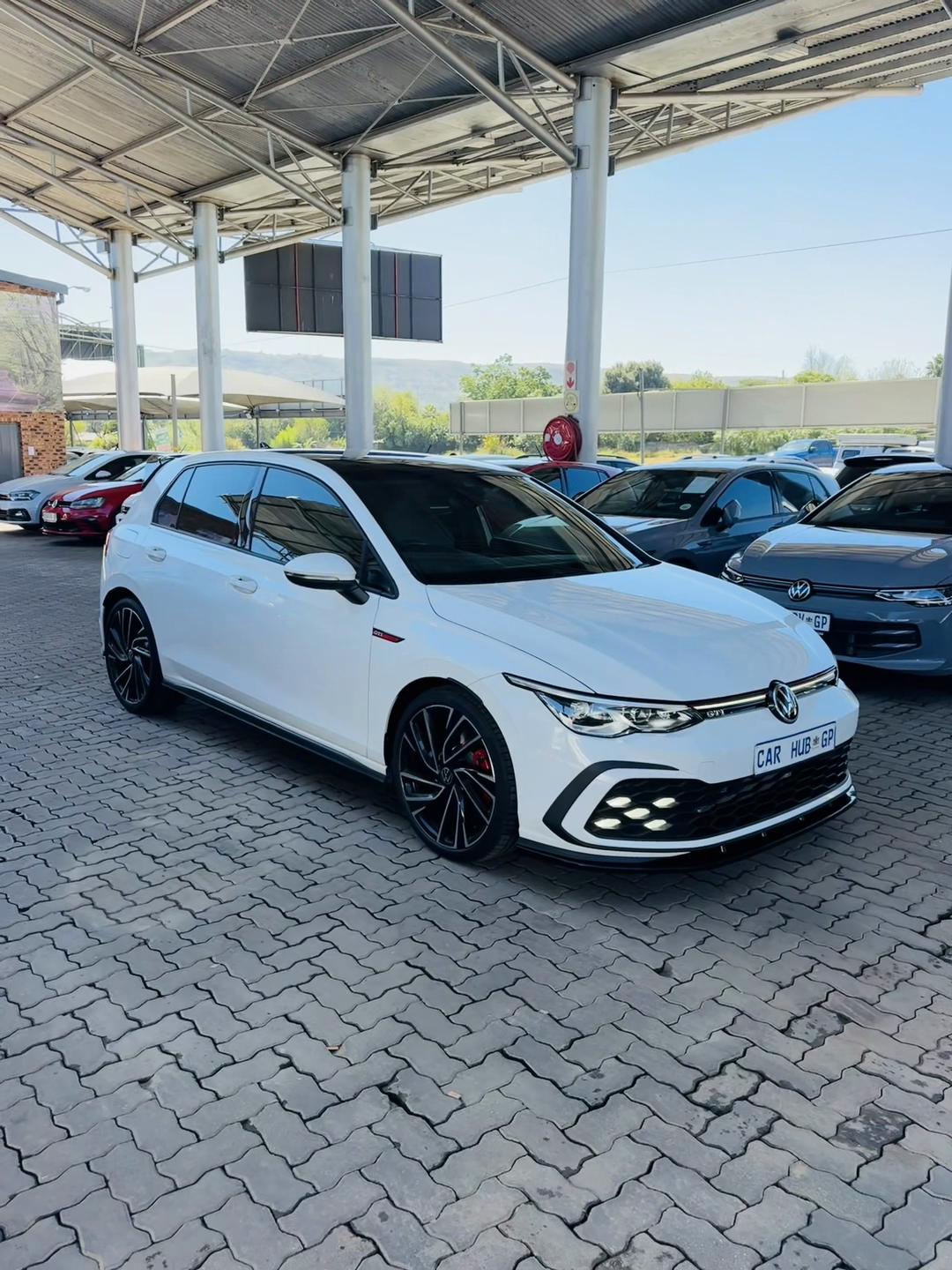 @thehubofcars