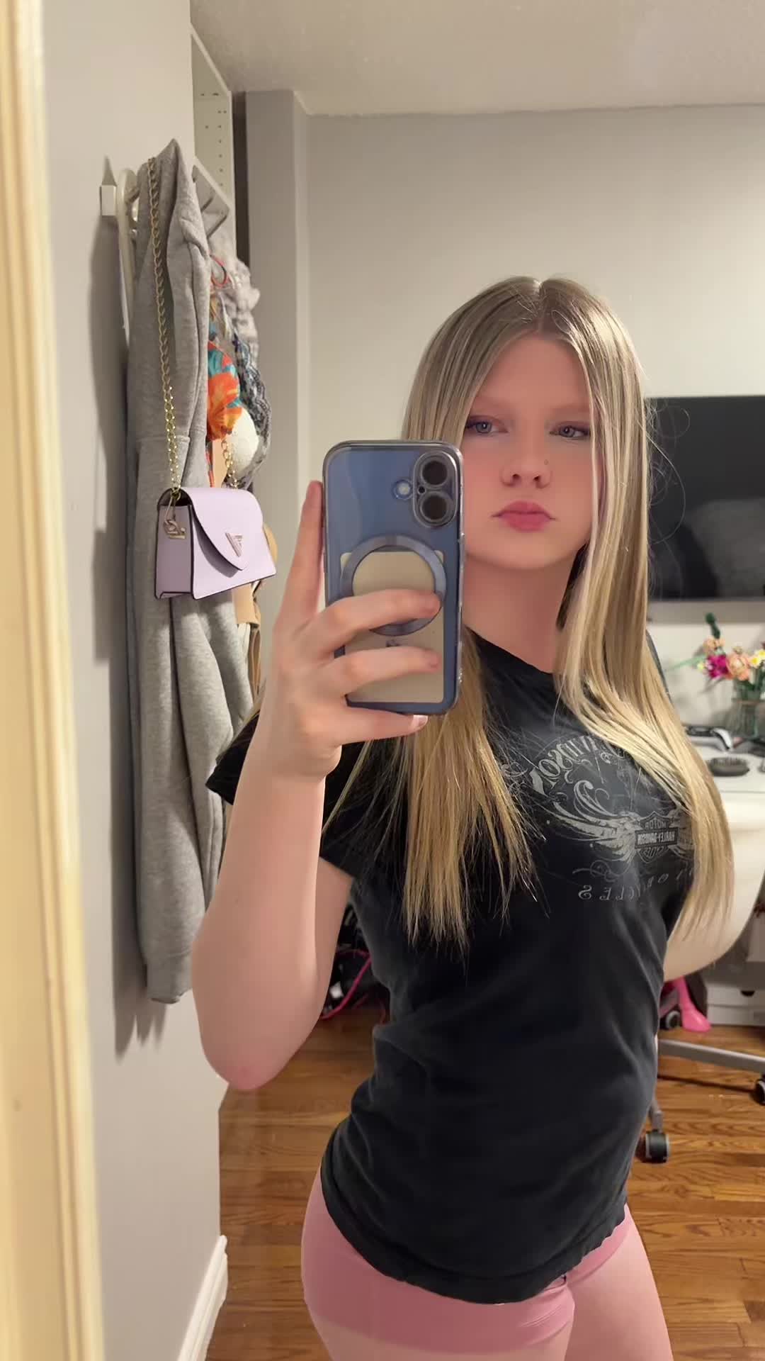 @❄️🐇Madalyn Rey❄️🐇