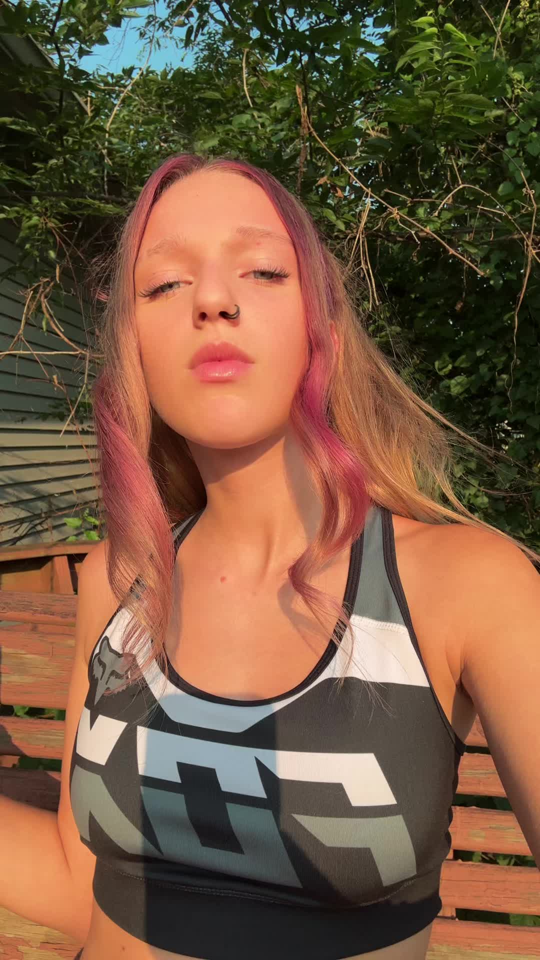 @Your fav girl