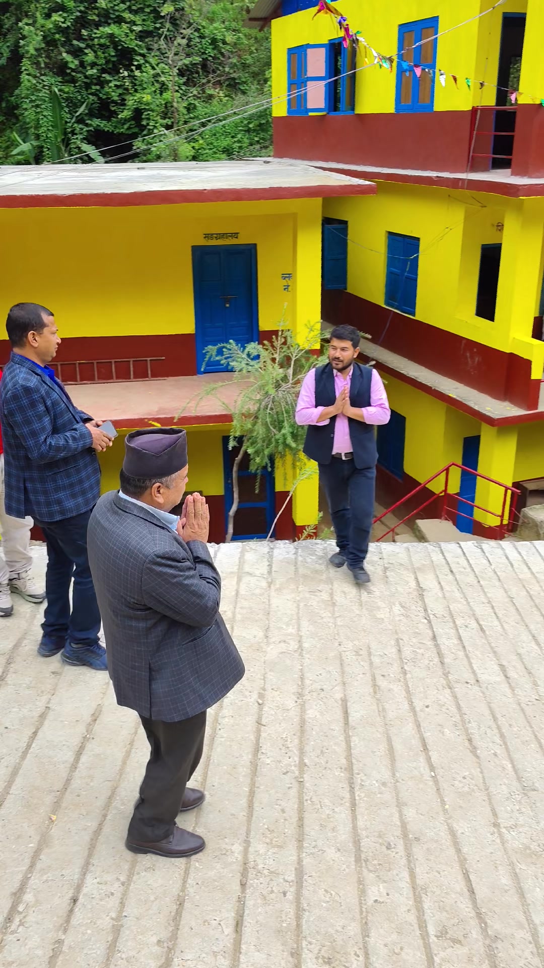 @ghanshyam khadka 📷