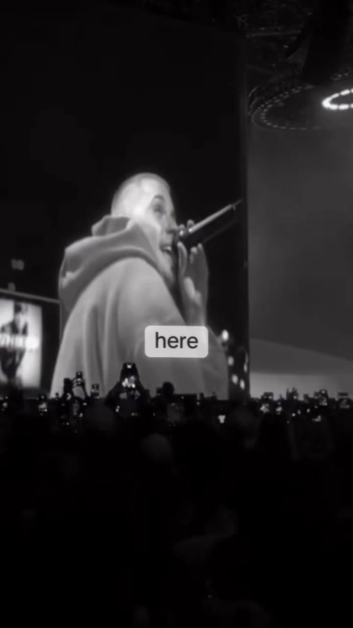 @🎧
