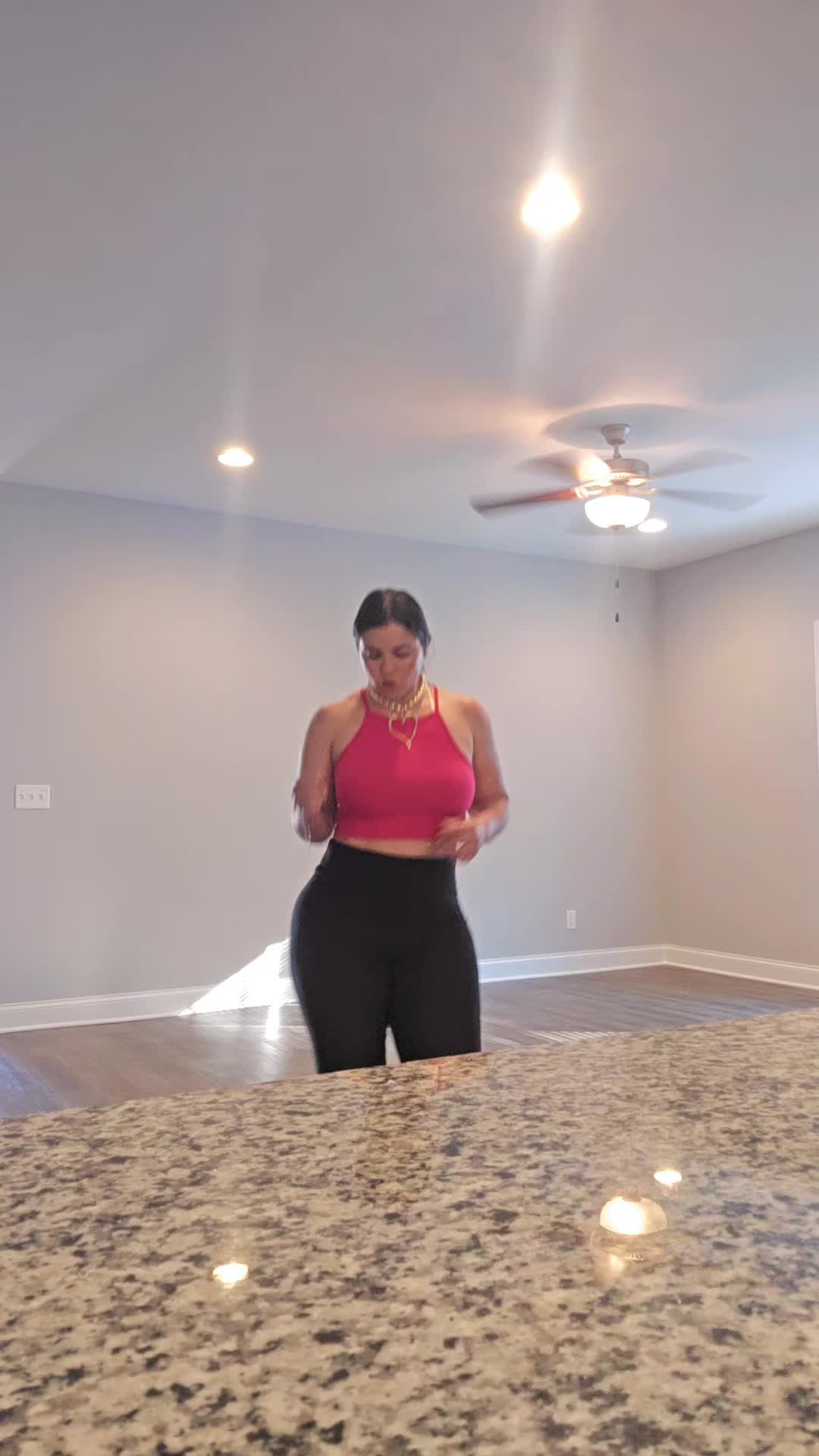 @Vanessa  🦋🇳🇮🇺🇲🦋