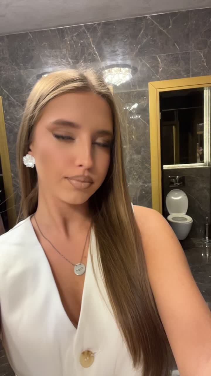 @Лара