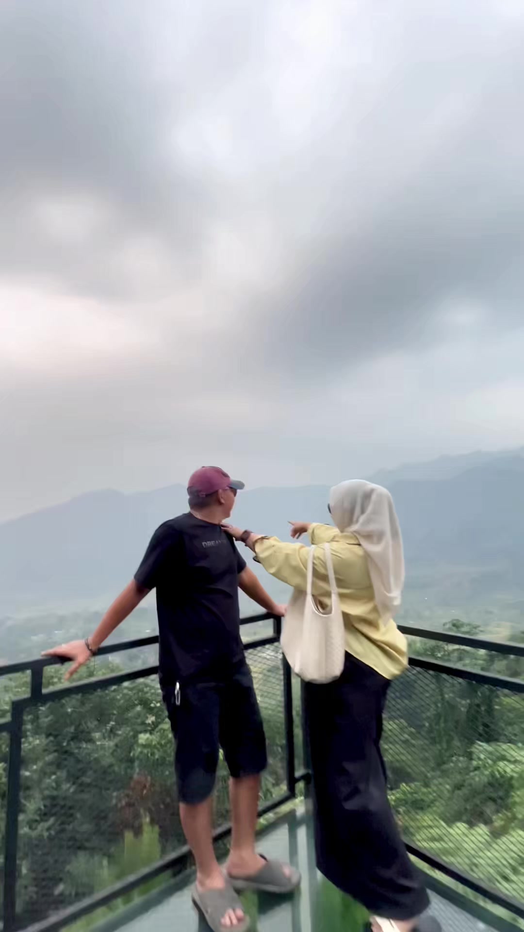 @dhena88