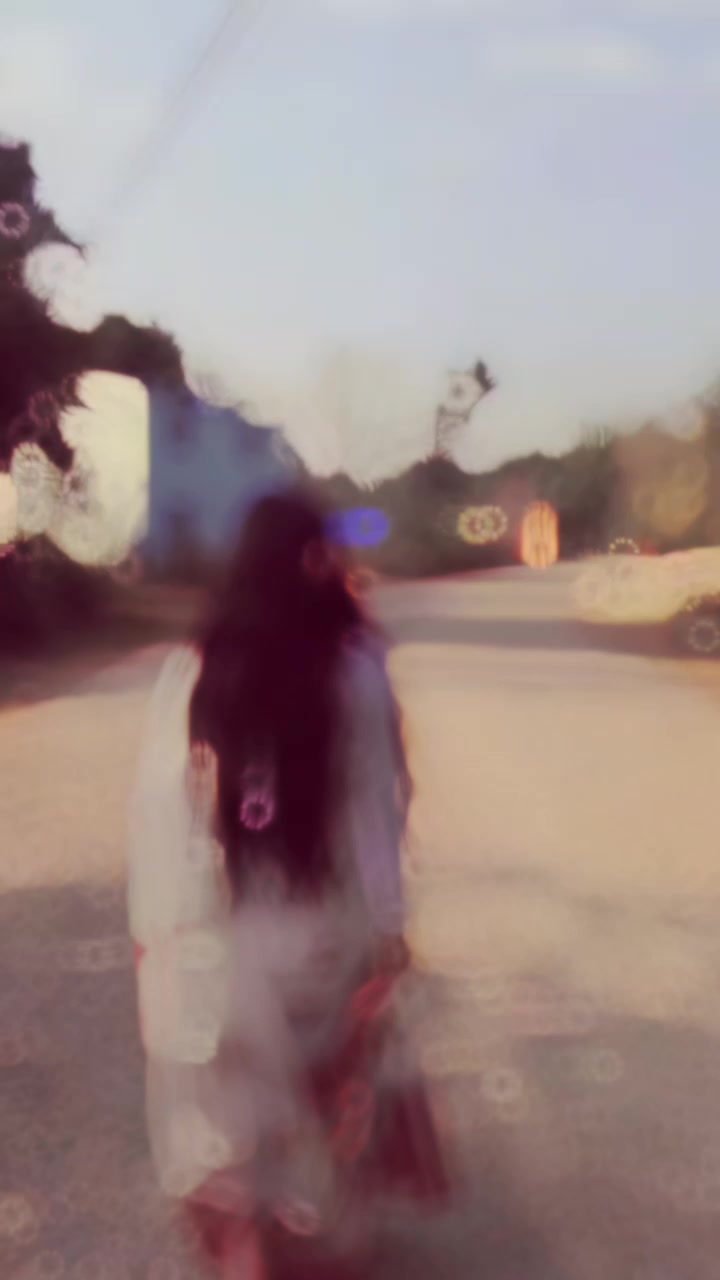 @🐼🦋Aakriti...😊😫🖤
