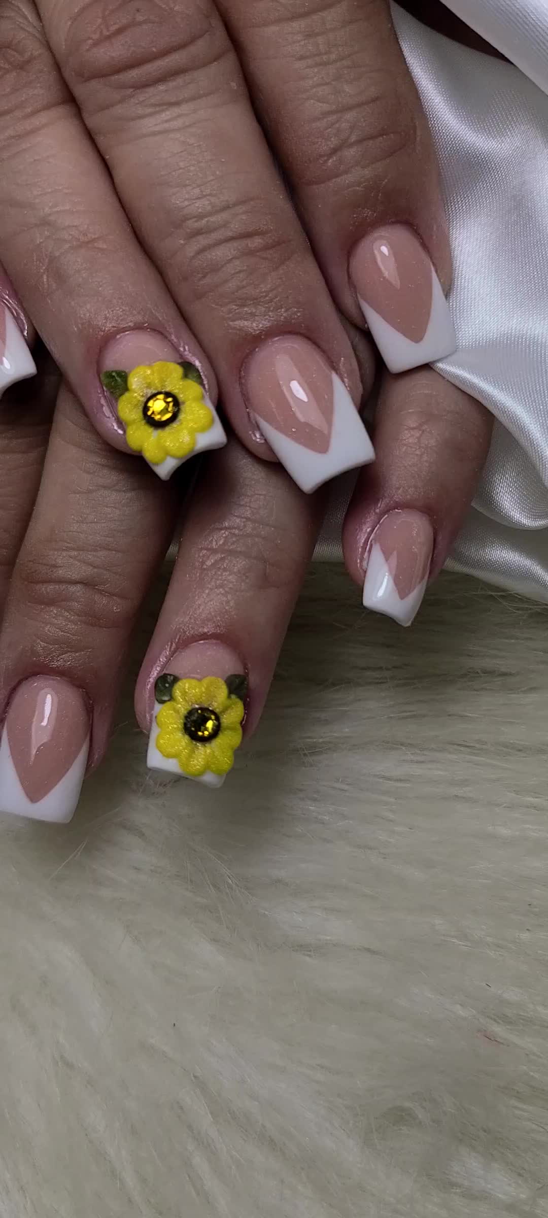 @Damaris Nail's Art