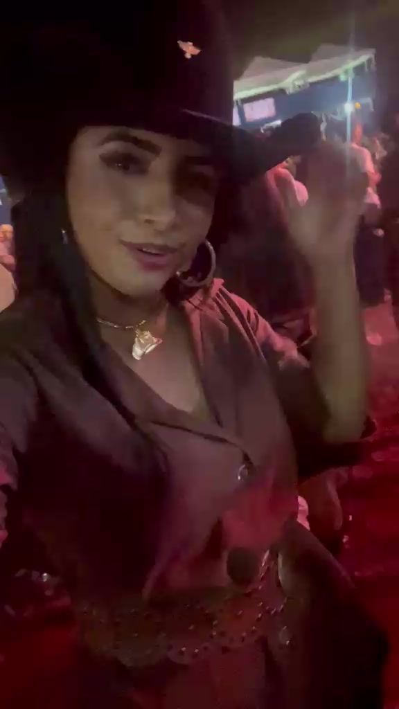 @Adriana drik@