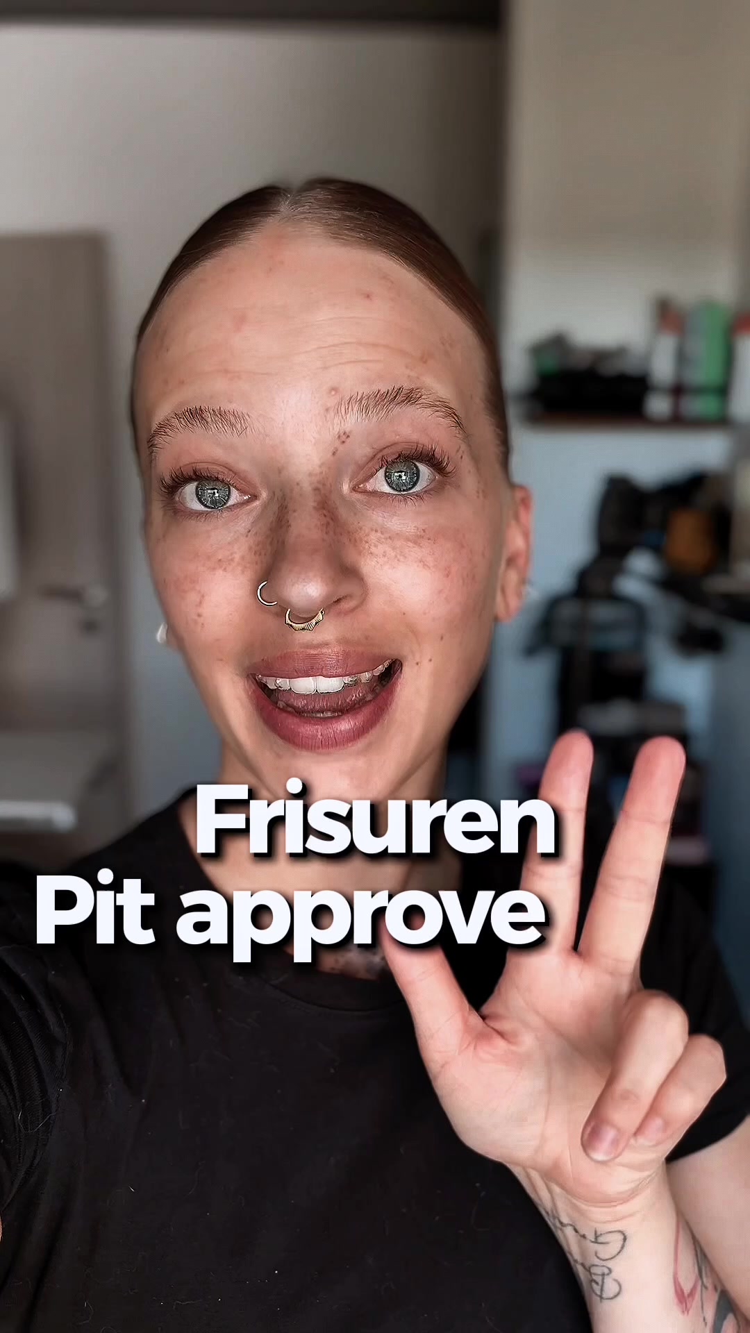 @moshshelle