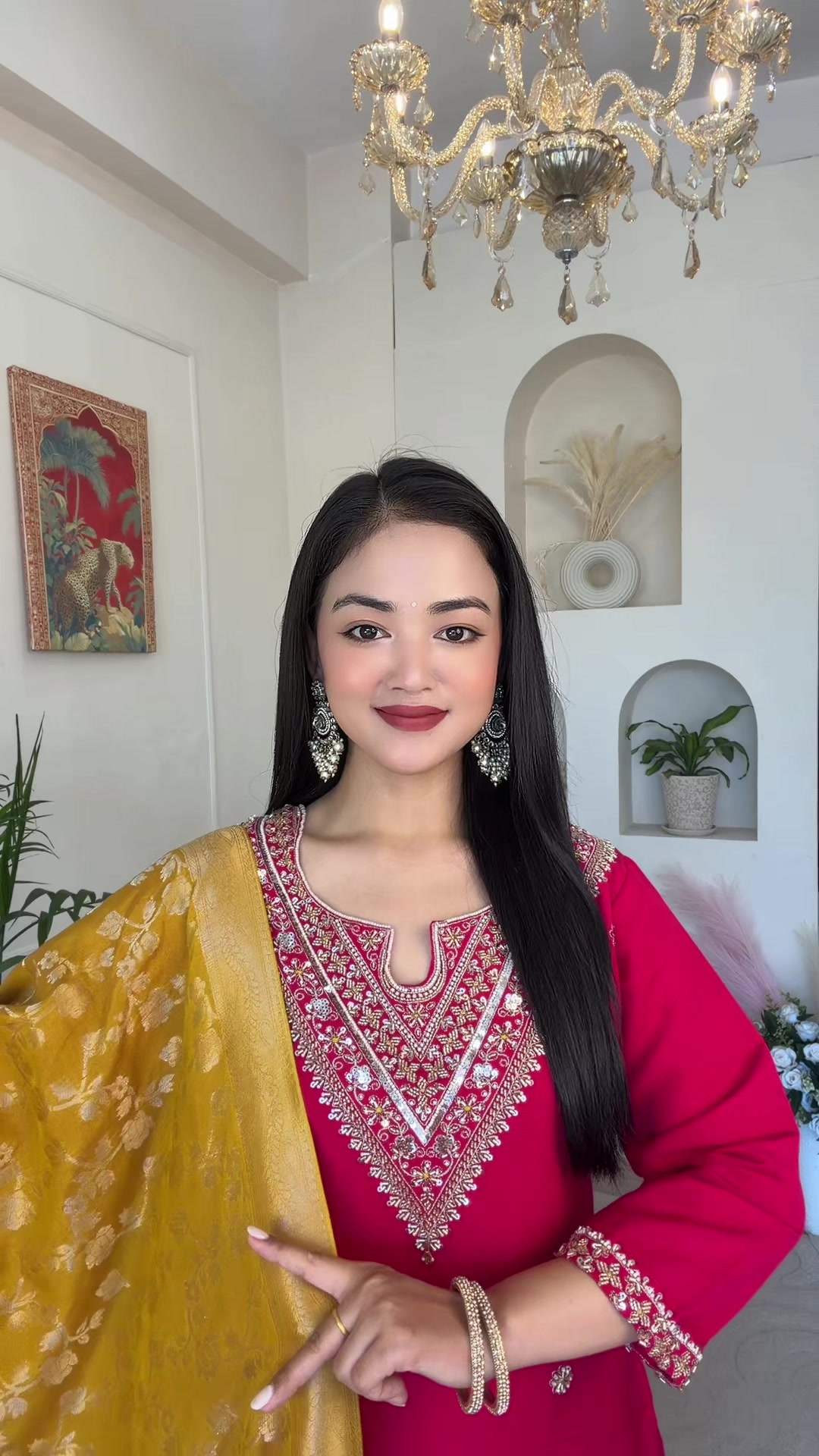 @Naina_TheAttire