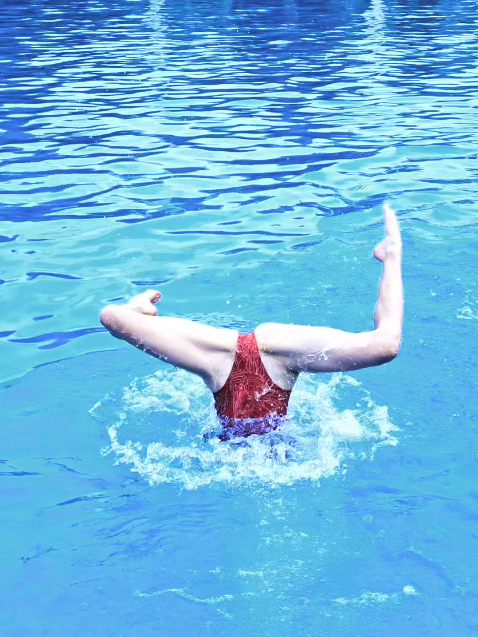 @artswim girl