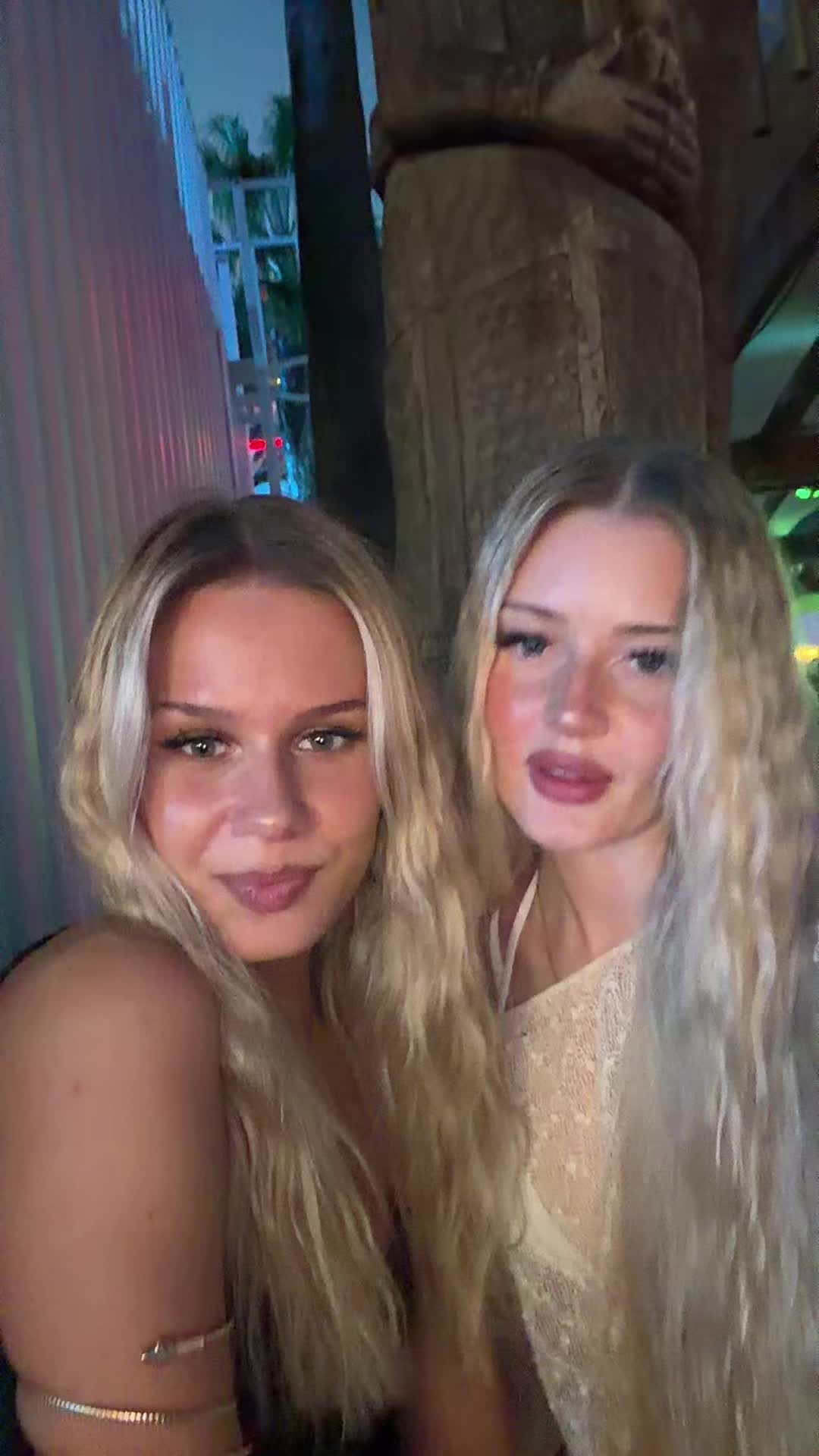 @Dascha & Alina