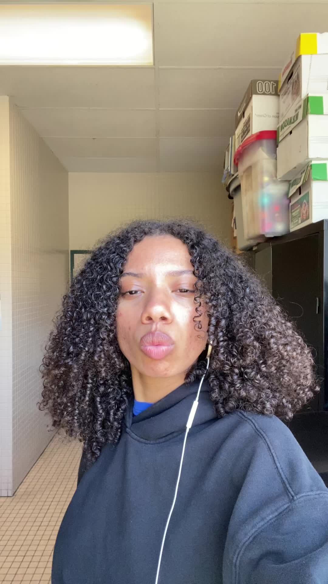 @Naima🫰🏼