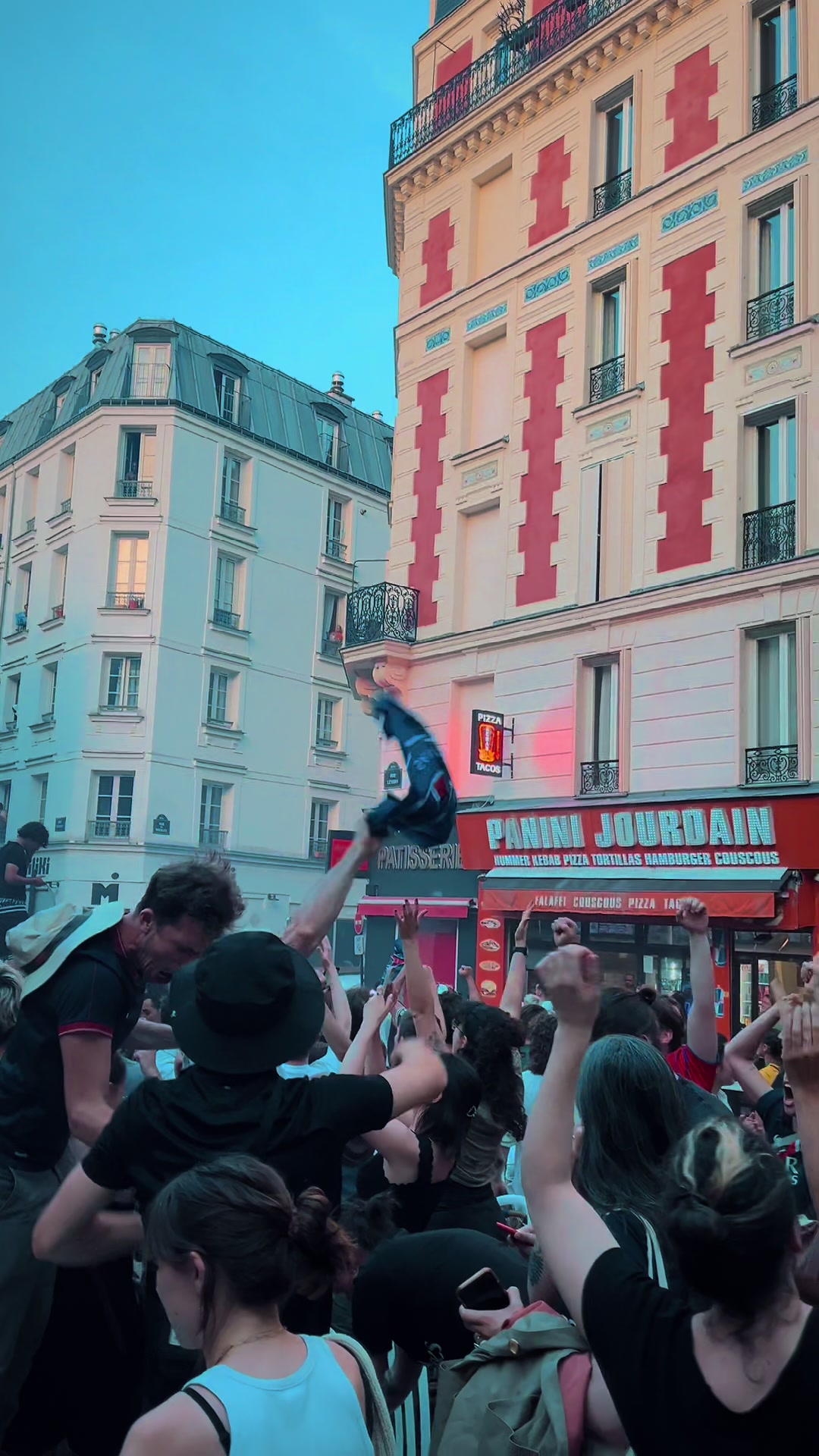 @Lynda marseillaise 🇩🇿🇫🇷🥂