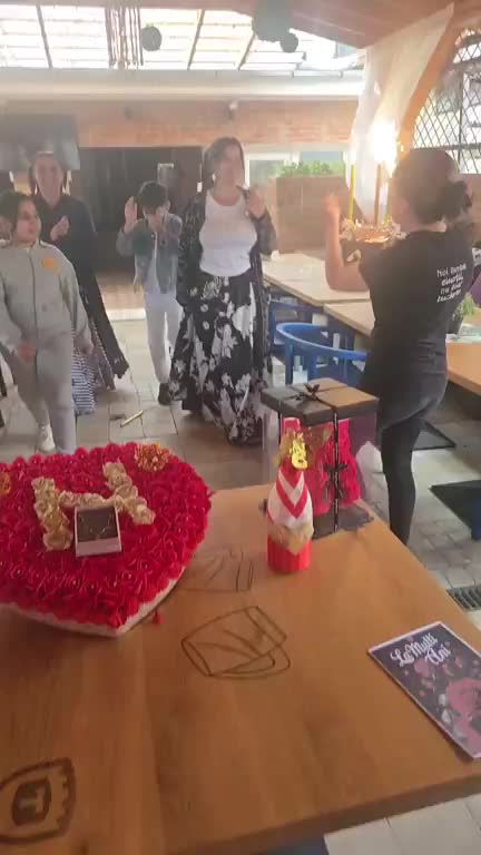 @lolalory25