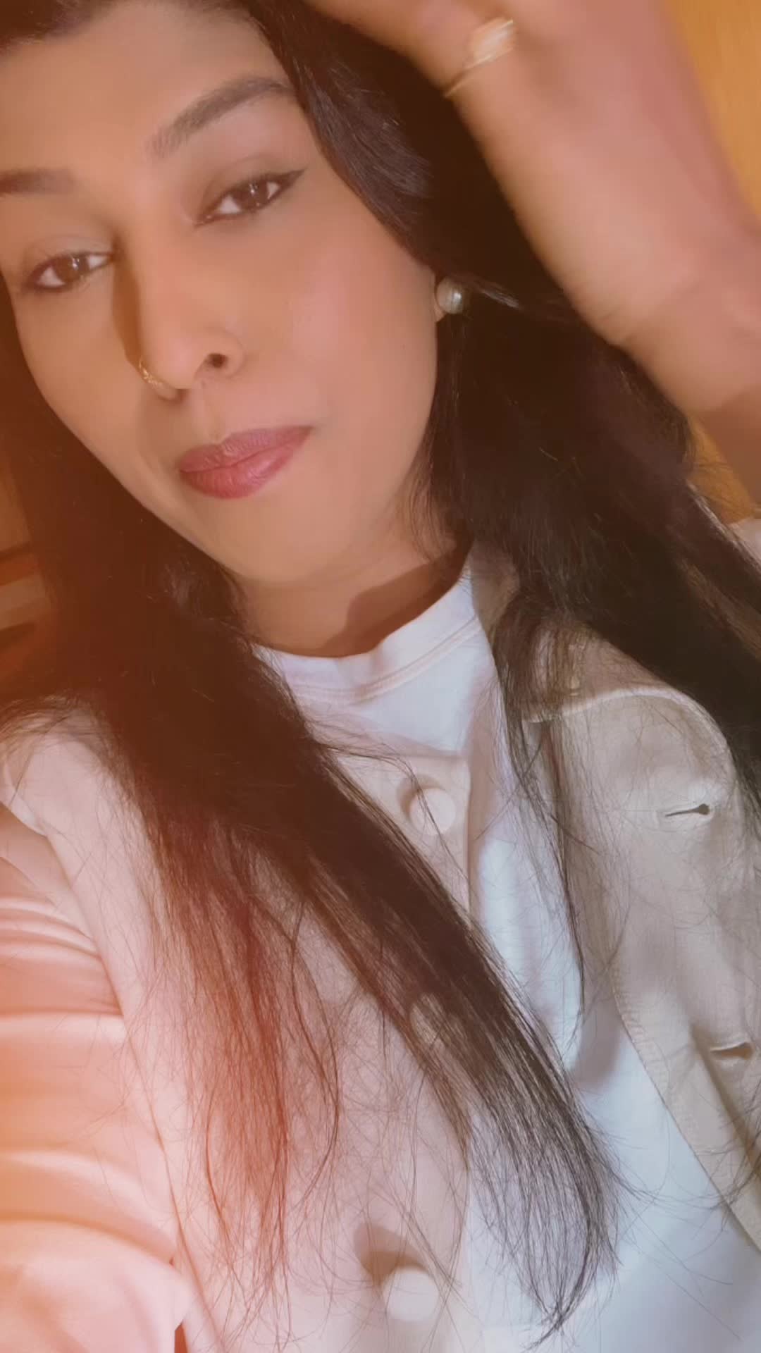 @Tharshi🖤❤️