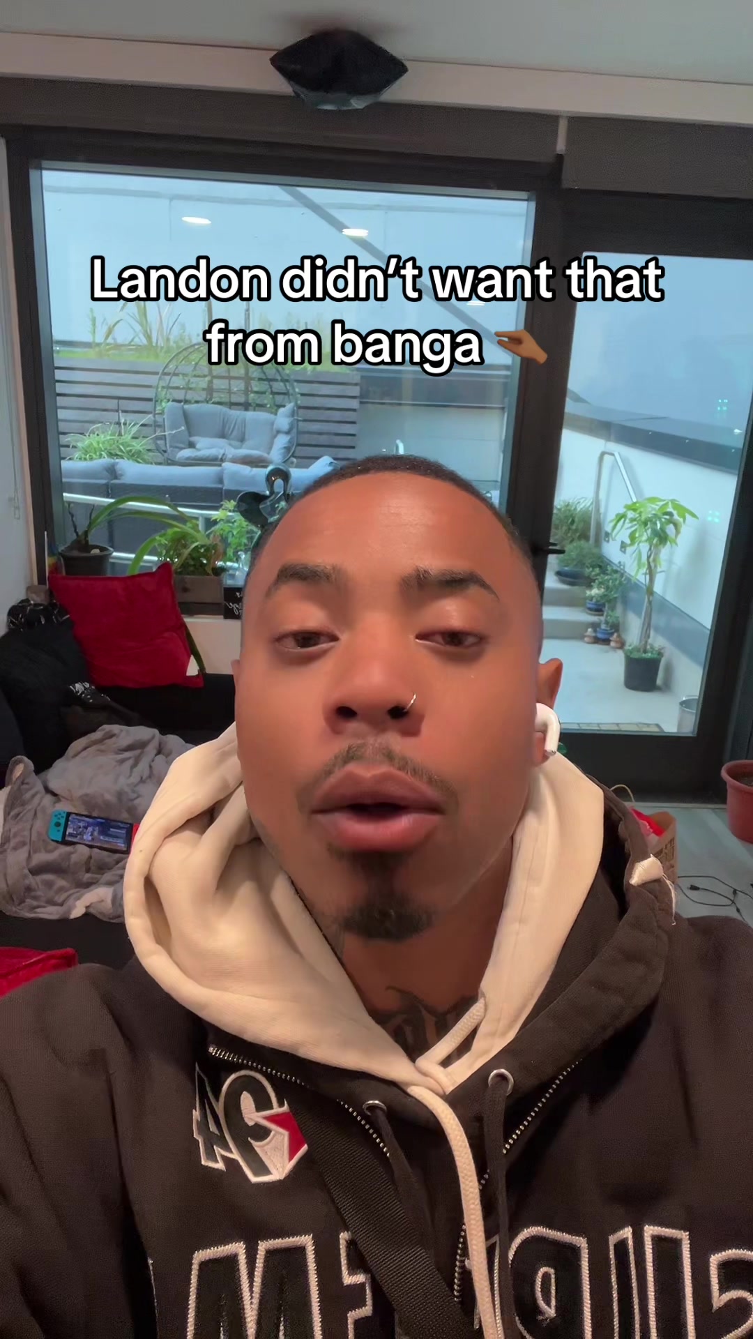 @Ilovecharlez