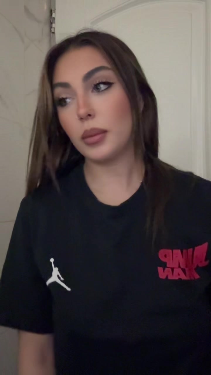 @donyashina