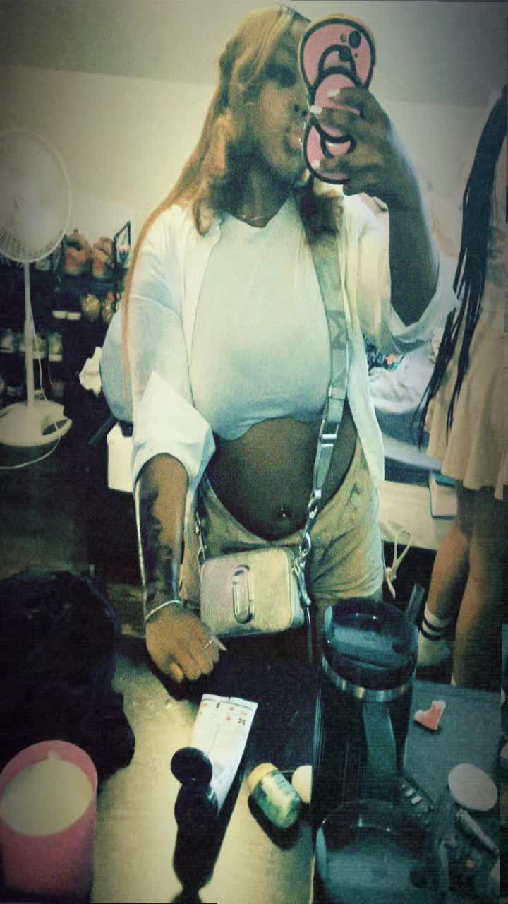 @queen fine thick shyt