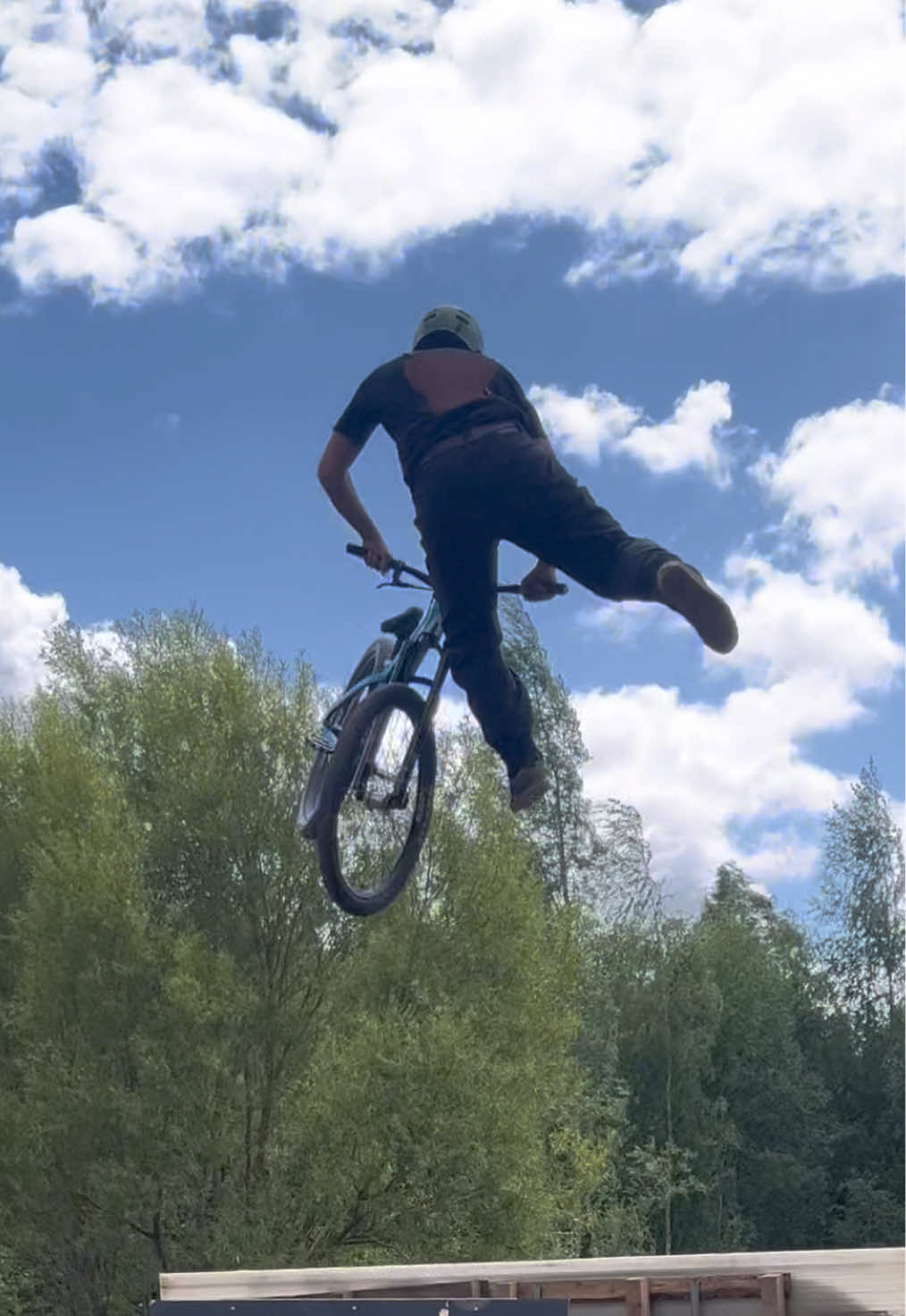 @Johnnyschmidt_mtb